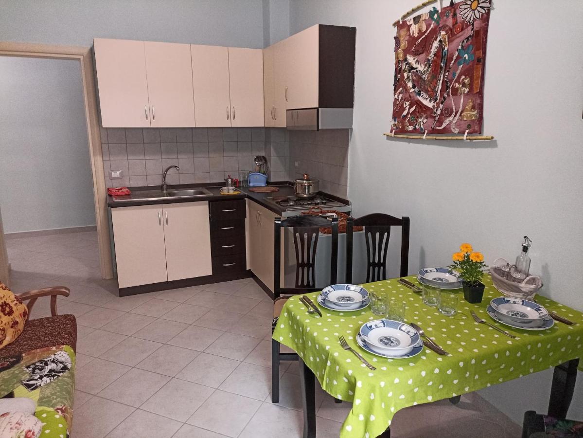 10 Apartmants Olimpia Mir Дуррес Экстерьер фото