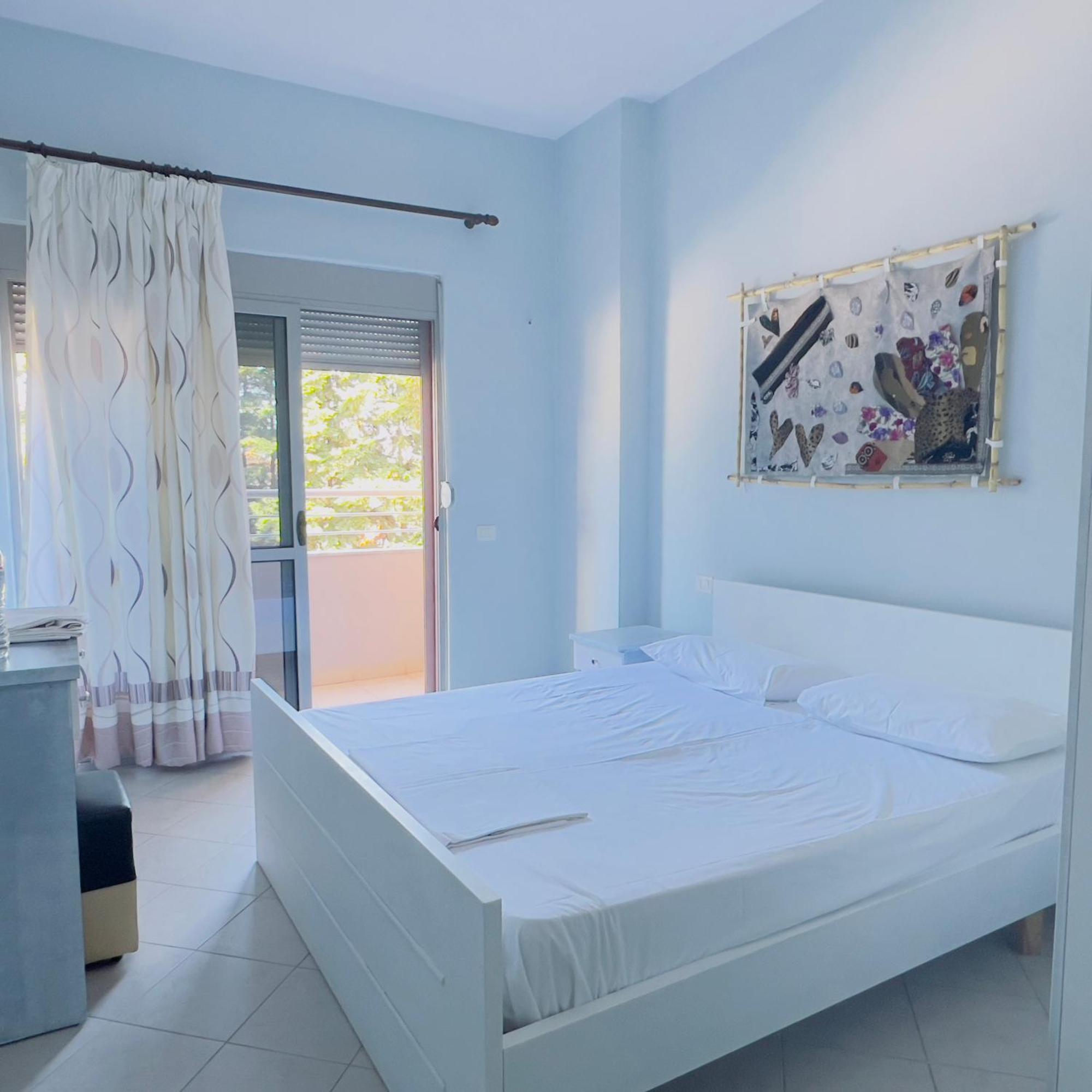 10 Apartmants Olimpia Mir Дуррес Экстерьер фото